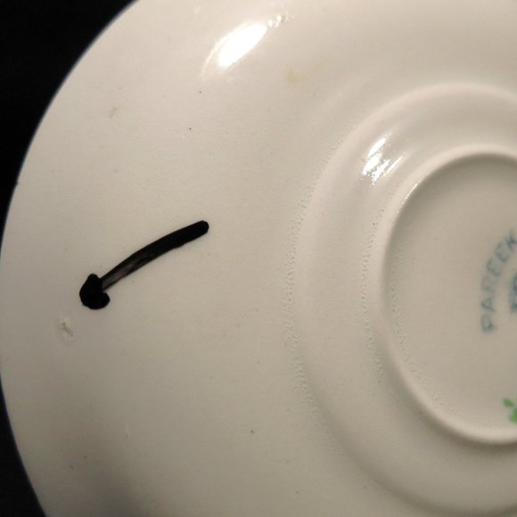 Pareek Green Dinner Plate with Demitasse and Saucer Johnson Brothers 3pc Set - Picture 9 of 11